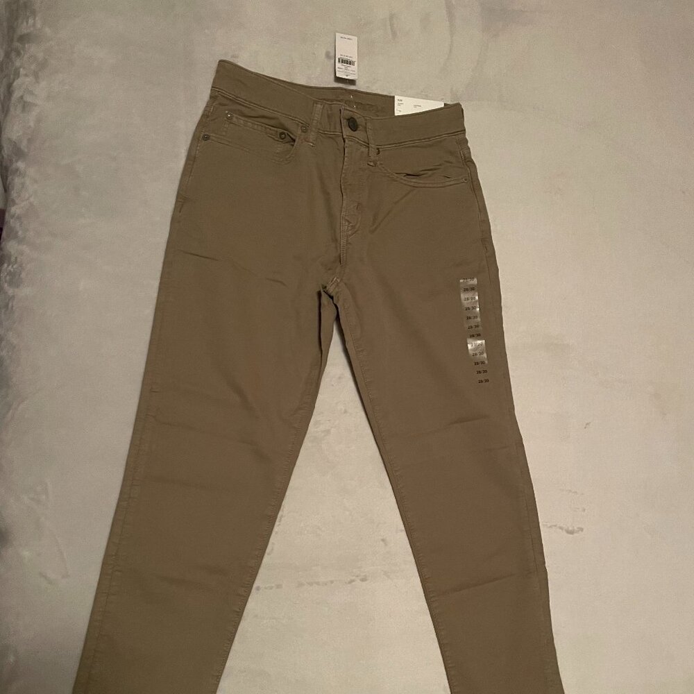 NEW! Men's size 28/30 American Eagle Brown/Beige Athletic flex pants